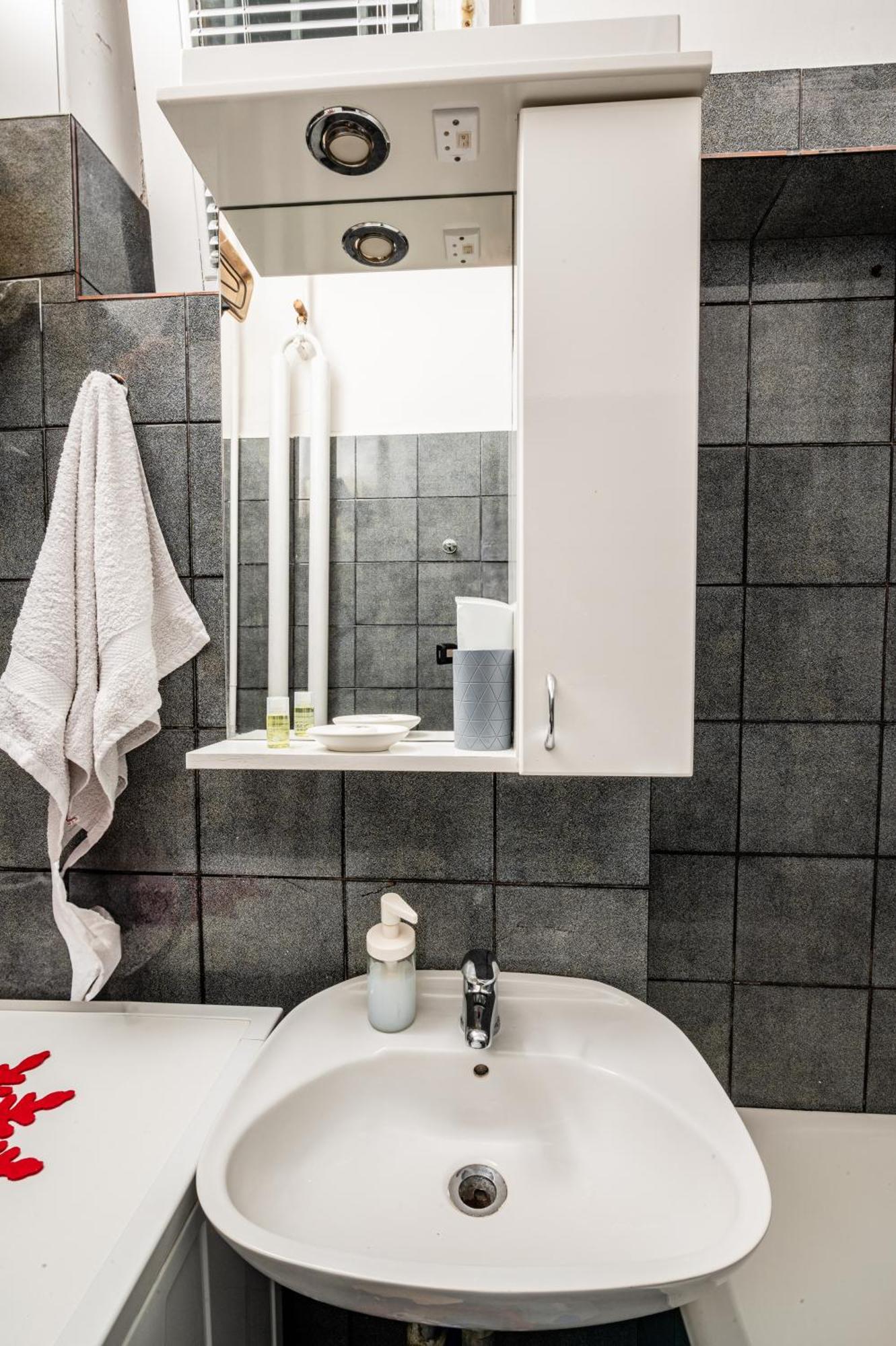 Cozy Apartment In City Center Belgrad Exteriör bild