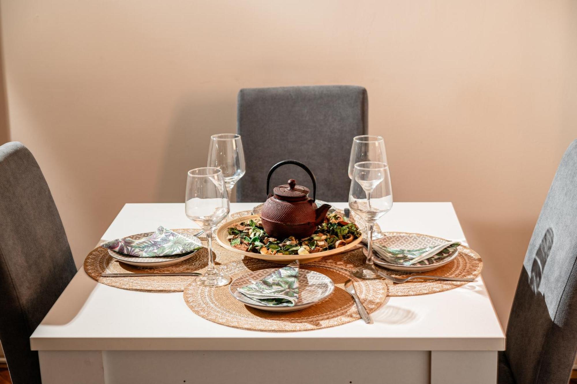 Cozy Apartment In City Center Belgrad Exteriör bild