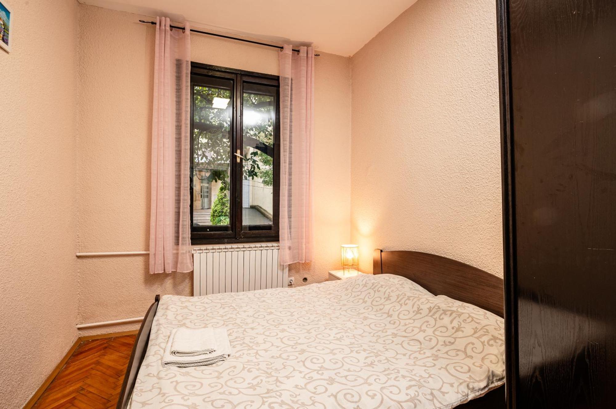 Cozy Apartment In City Center Belgrad Exteriör bild
