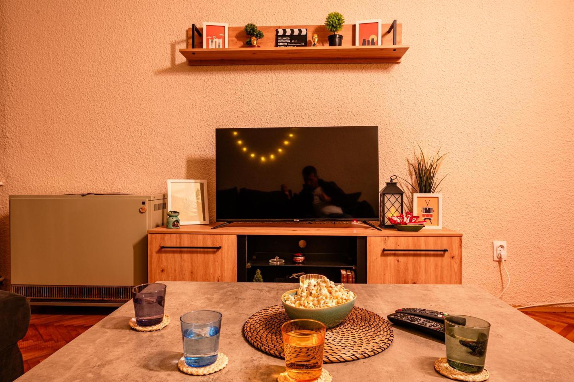 Cozy Apartment In City Center Belgrad Exteriör bild